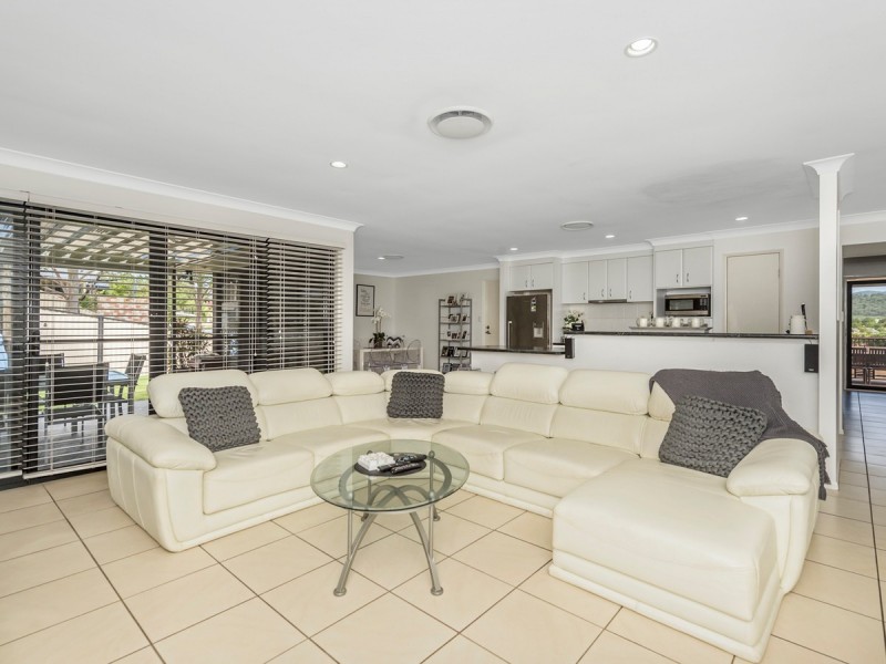 2 Doyle Court, Ormeau Hills QLD 4208
