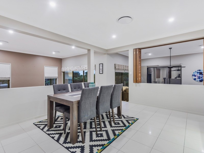 7 Peachester Close, Ormeau QLD 4208