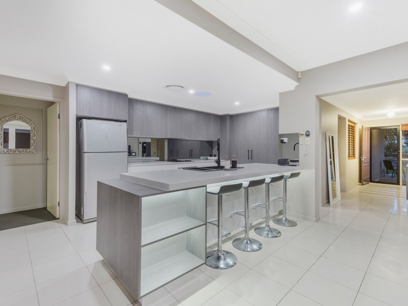 7 Peachester Close, Ormeau QLD 4208