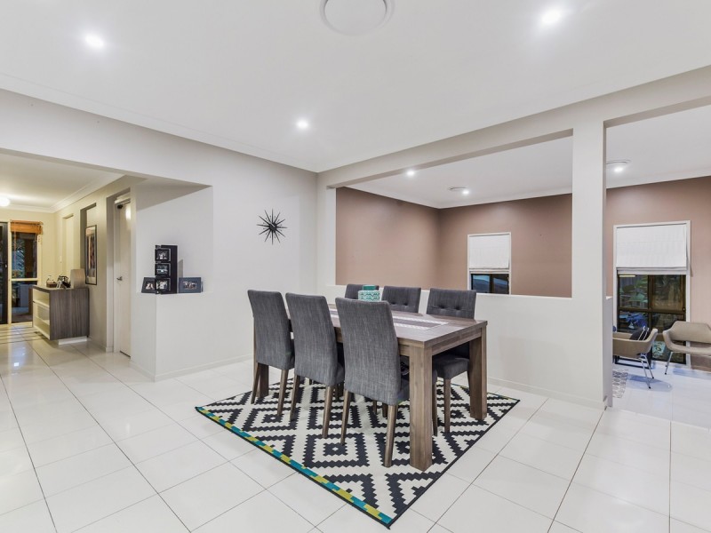 7 Peachester Close, Ormeau QLD 4208