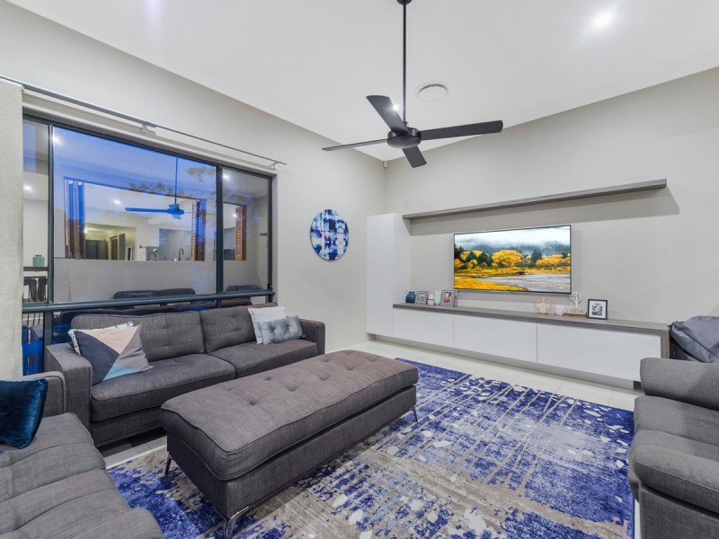 7 Peachester Close, Ormeau QLD 4208