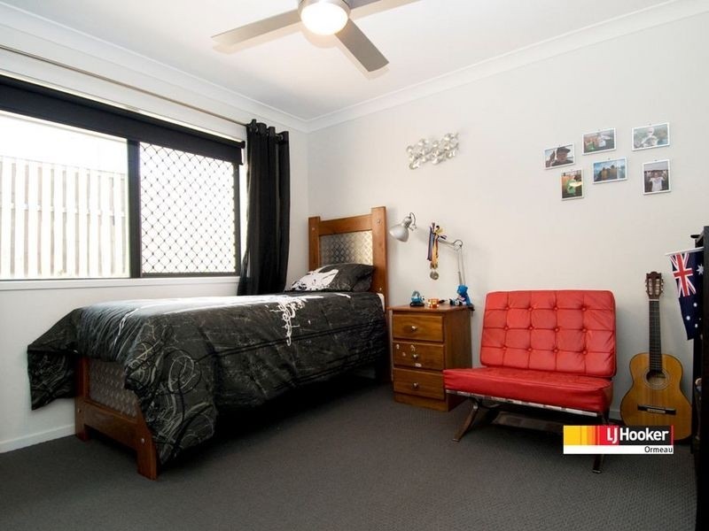 20 Lawley Cres, Pacific Pines QLD 4211