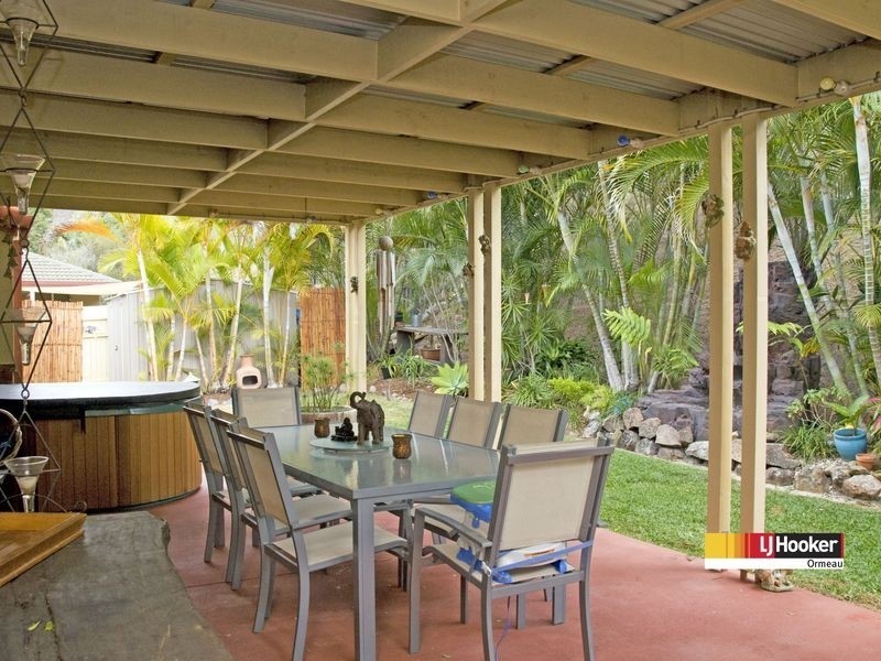 33 Davis Cup Crt, Oxenford QLD 4210