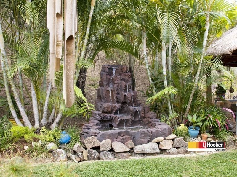 33 Davis Cup Crt, Oxenford QLD 4210