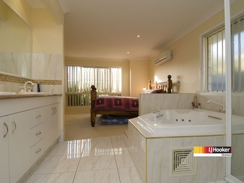 108 Halfway Dr, Ormeau QLD 4208