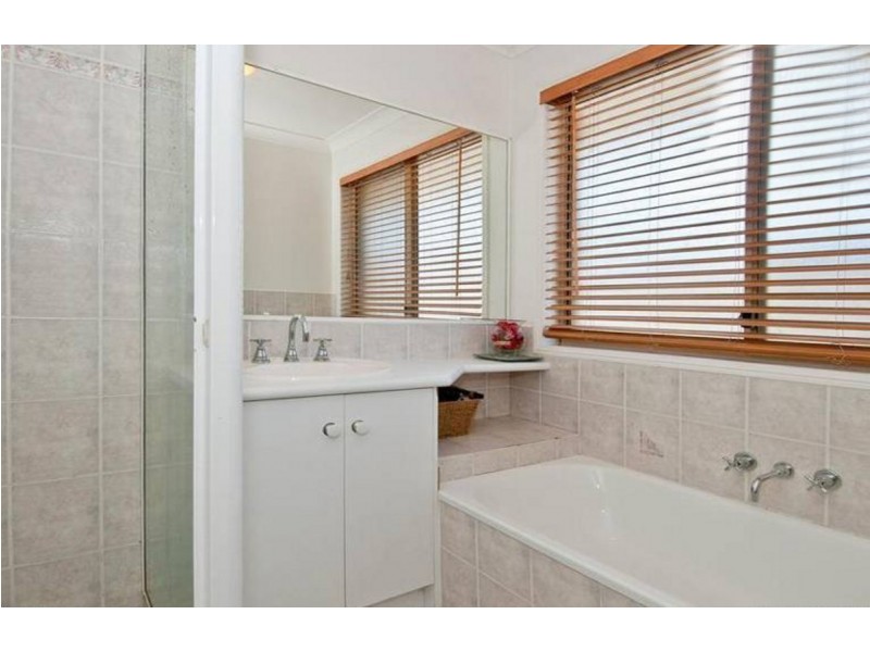 20 Susan Godfrey Drive, Windaroo QLD 4207