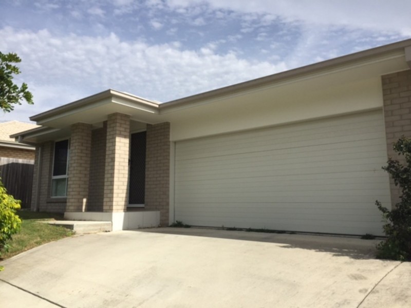 1/15 Winchester Crescent, Pimpama QLD 4209