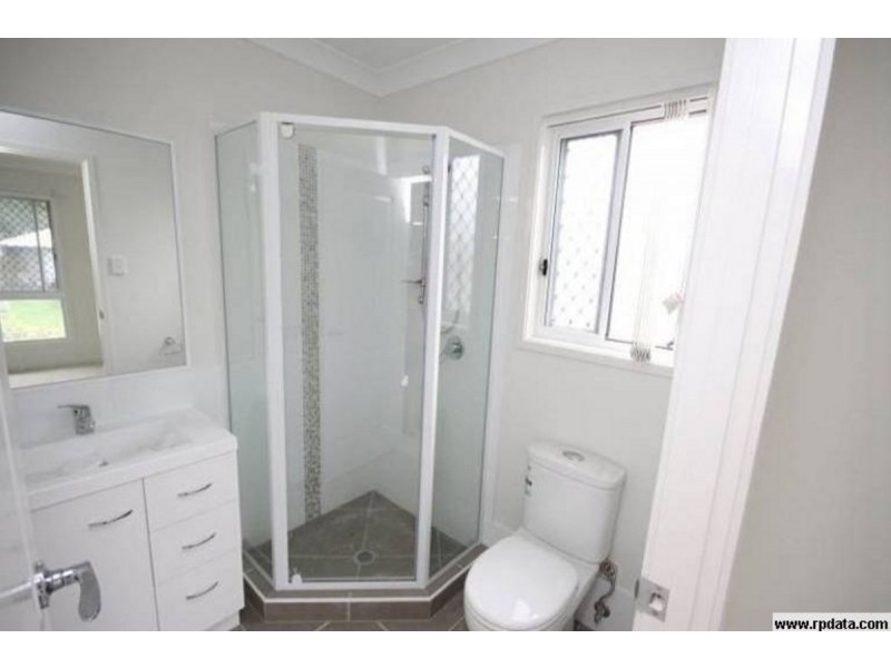 1/15 Winchester Crescent, Pimpama QLD 4209