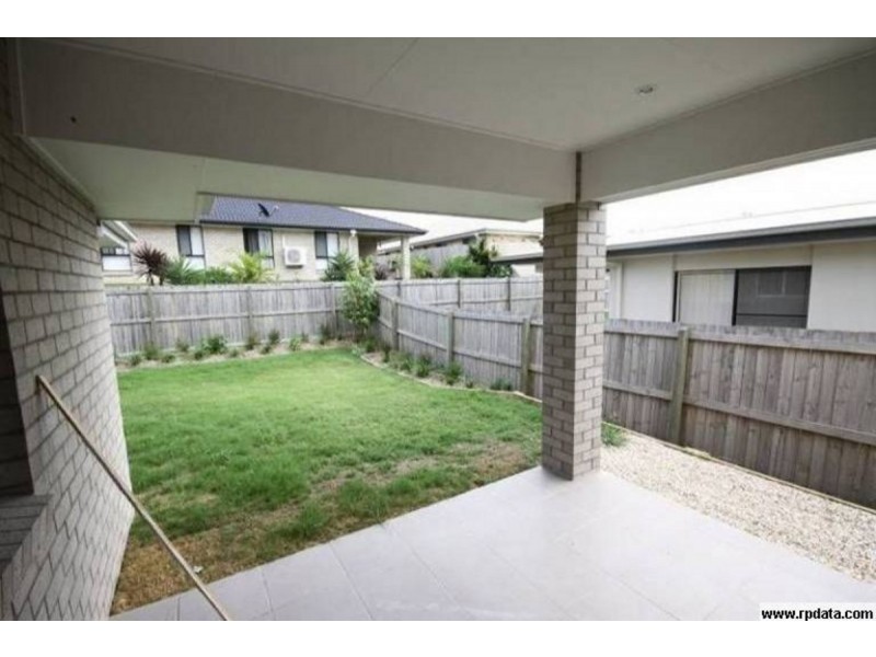 1/15 Winchester Crescent, Pimpama QLD 4209