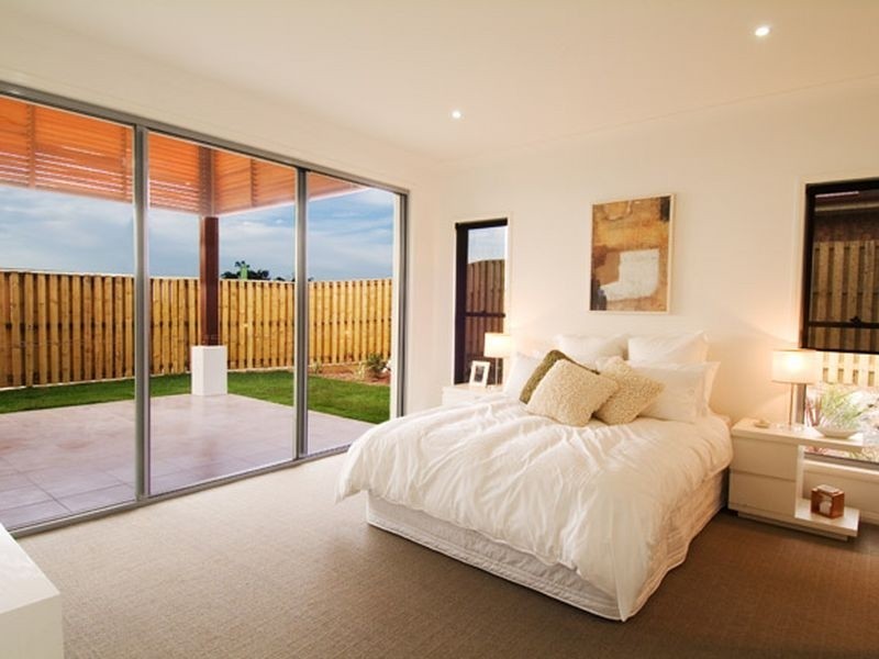 10 Codrington Cct, Pacific Pines QLD 4211