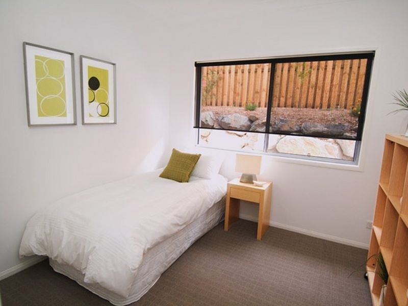 10 Codrington Cct, Pacific Pines QLD 4211