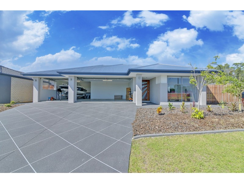 1 Flinders Street, Pimpama QLD 4209
