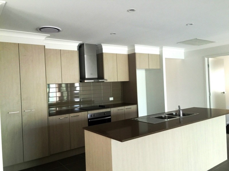 3 Durack Lane, Ormeau Hills QLD 4208