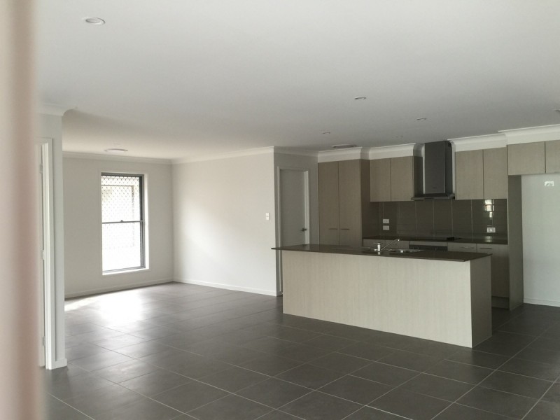 3 Durack Lane, Ormeau Hills QLD 4208