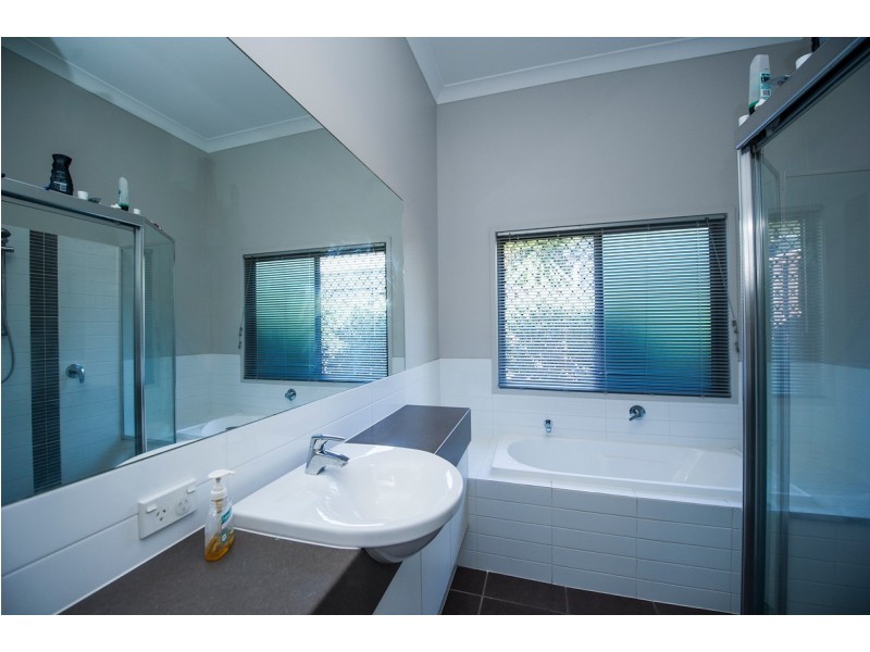 4 Flaxton Street, Ormeau QLD 4208