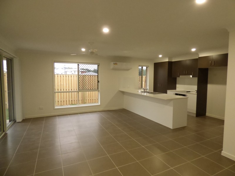 43 Chrome Drive, Pimpama QLD 4209