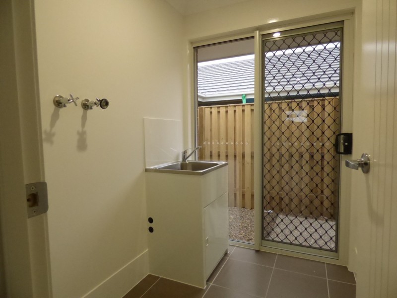 43 Chrome Drive, Pimpama QLD 4209