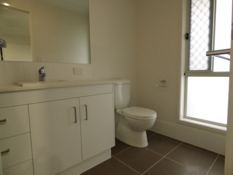 43 Chrome Drive, Pimpama QLD 4209