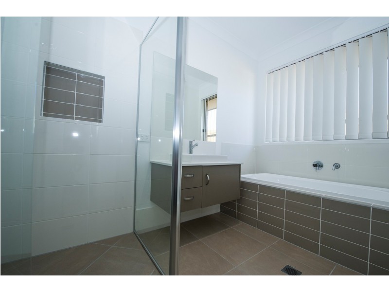 6 Rockford Street, Pimpama QLD 4209