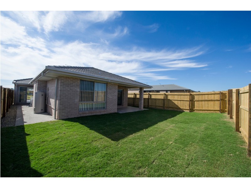 6 Rockford Street, Pimpama QLD 4209