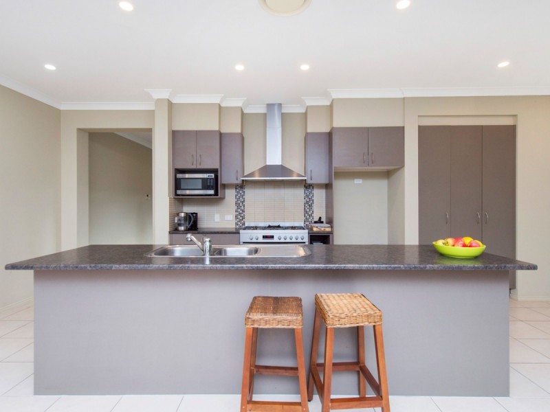 35 Strathburn Crescent, Ormeau QLD 4208