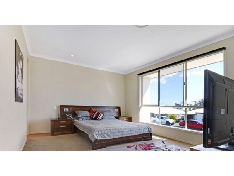 35 Strathburn Crescent, Ormeau QLD 4208