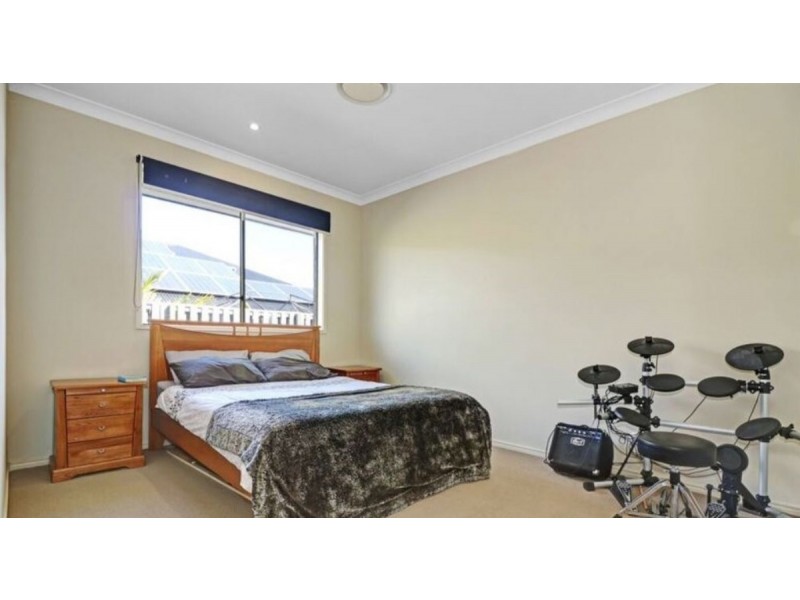 35 Strathburn Crescent, Ormeau QLD 4208