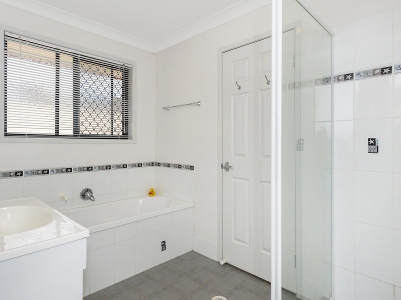 102 Halfway Drive, Ormeau QLD 4208