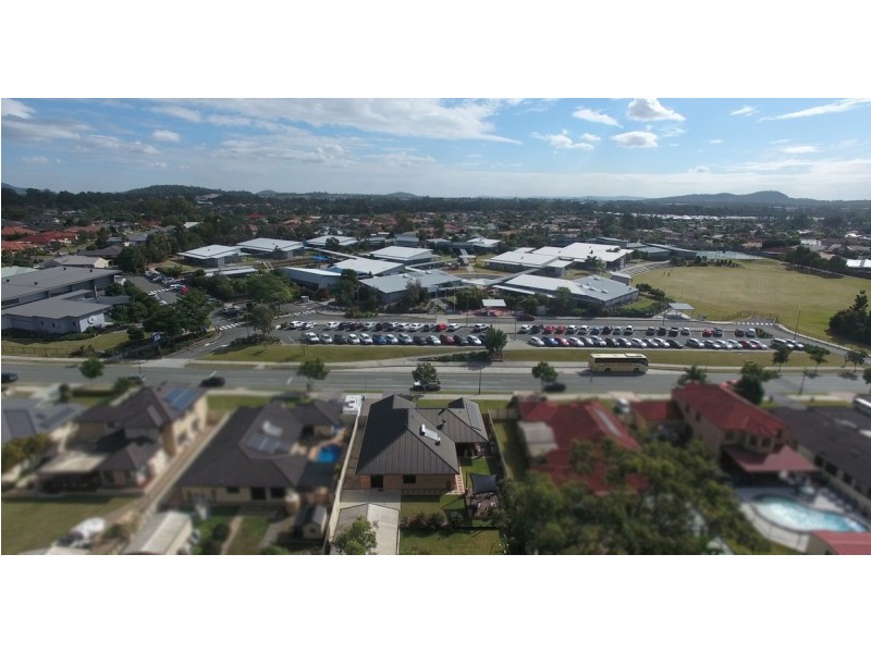 102 Halfway Drive, Ormeau QLD 4208