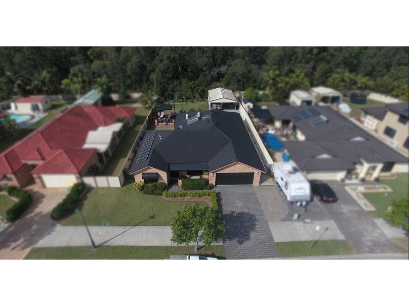 102 Halfway Drive, Ormeau QLD 4208