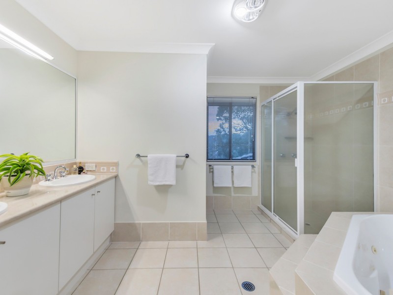 31 Islandview Terrace, Ormeau Hills QLD 4208