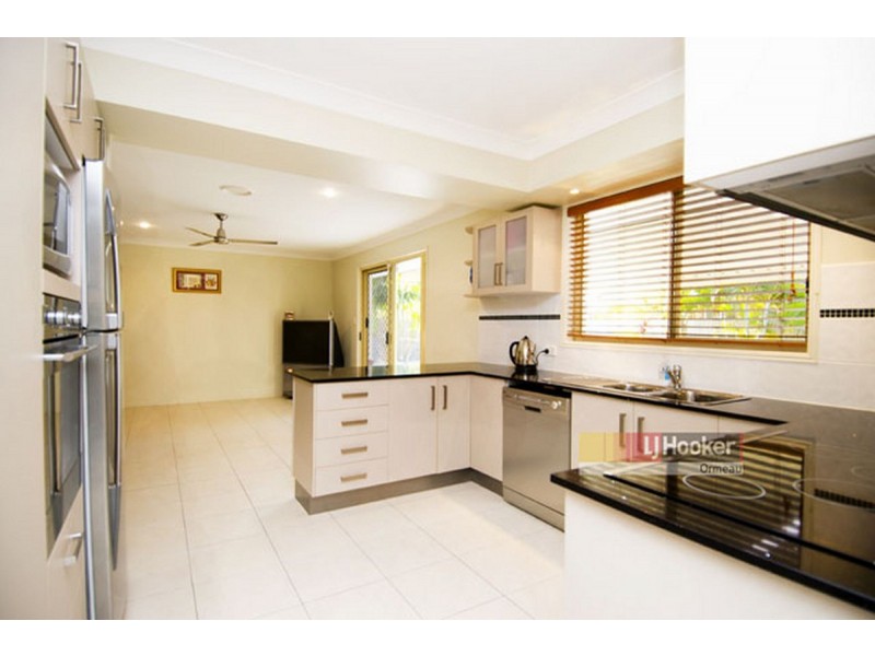 27 Halfway Drive, Ormeau QLD 4208