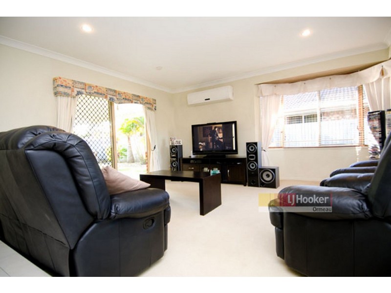 27 Halfway Drive, Ormeau QLD 4208