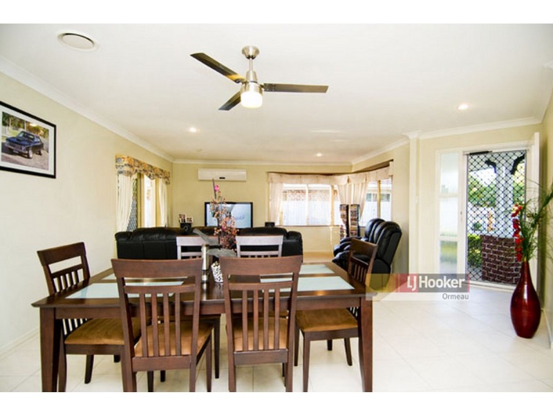 27 Halfway Drive, Ormeau QLD 4208