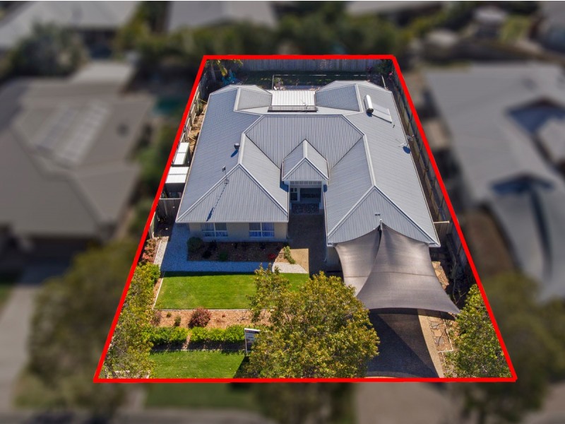 10 Emmaville Crescent, Ormeau QLD 4208