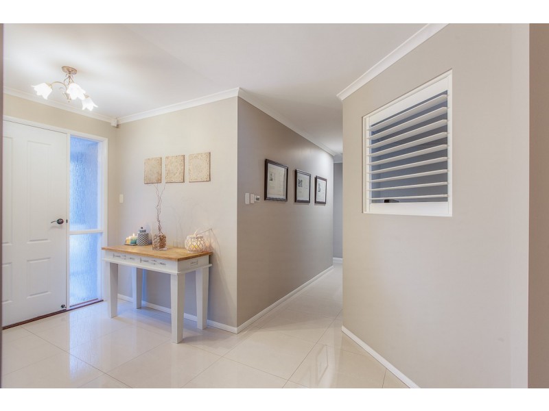 10 Emmaville Crescent, Ormeau QLD 4208