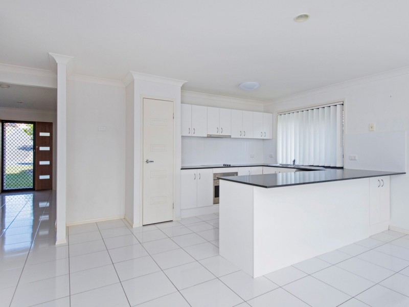 7 Charlton Crescent, Ormeau QLD 4208