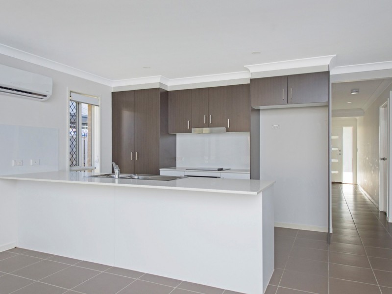 43 Chrome Drive, Pimpama QLD 4209
