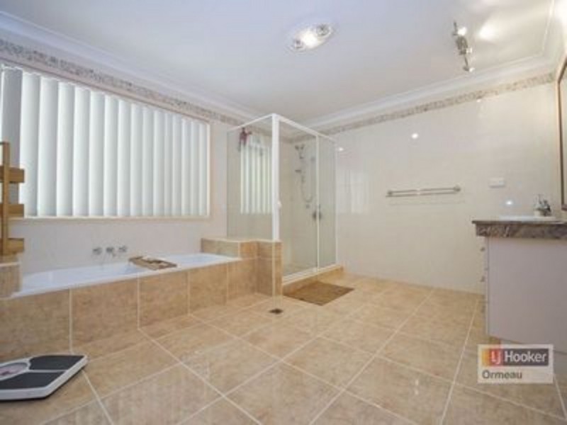 23 Mobbs Place, Ormeau QLD 4208