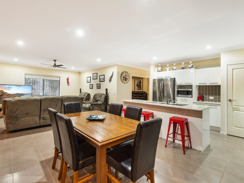 9 Riverside Sanctuary Terrace, Ormeau QLD 4208