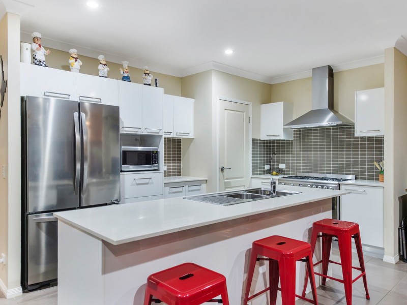 9 Riverside Sanctuary Terrace, Ormeau QLD 4208