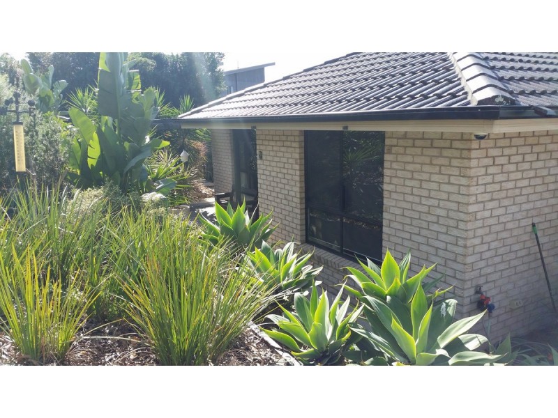 9 Nexus Close, Edens Landing QLD 4207