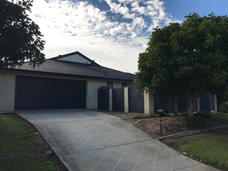 2/22 Paris Parade, Ormeau QLD 4208