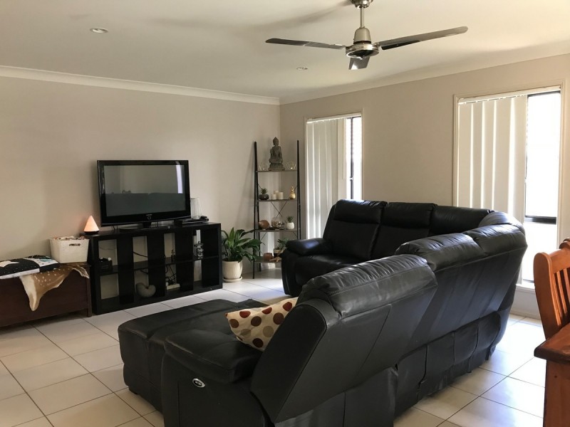 2/22 Paris Parade, Ormeau QLD 4208