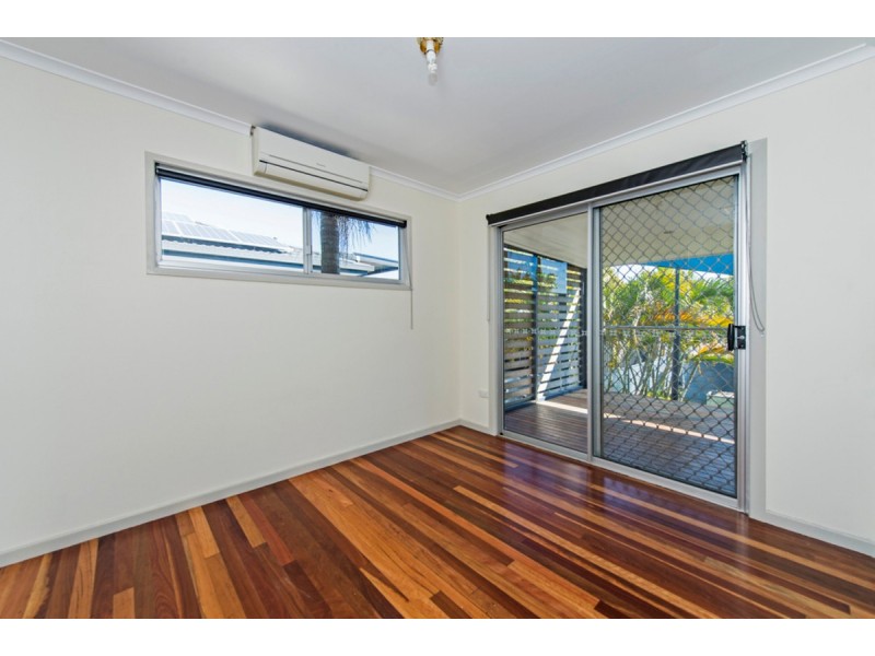 13 Warana Avenue, Steiglitz QLD 4207