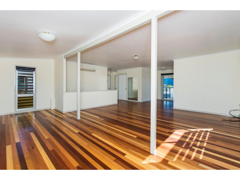 13 Warana Avenue, Steiglitz QLD 4207