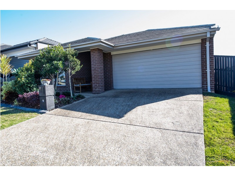 17 Collie Crescent, Ormeau Hills QLD 4208