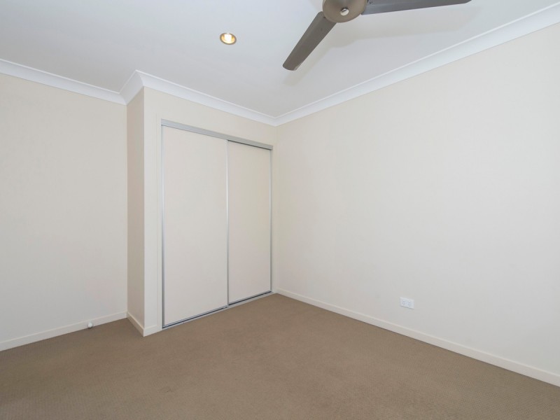 10 Matthews Crescent, Pimpama QLD 4209