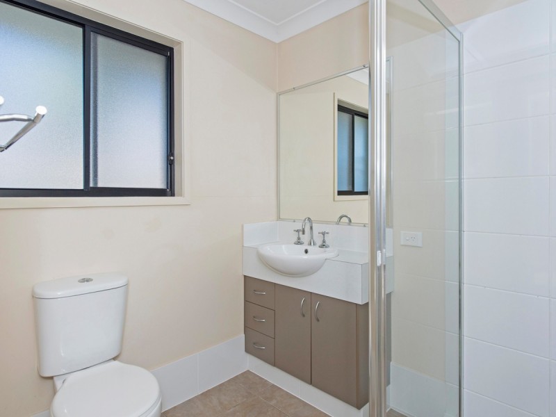 10 Matthews Crescent, Pimpama QLD 4209