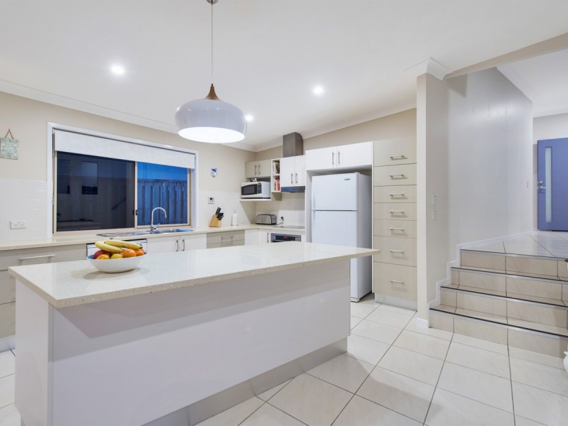 10 Flaxton Street, Ormeau QLD 4208